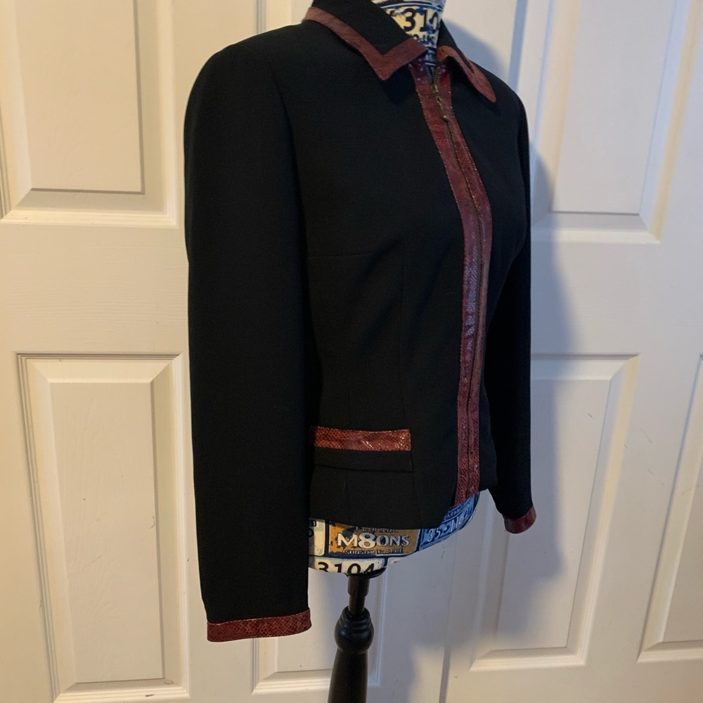 Donna Morgan Full Zip Python Trim Blazer Jacket - image 4